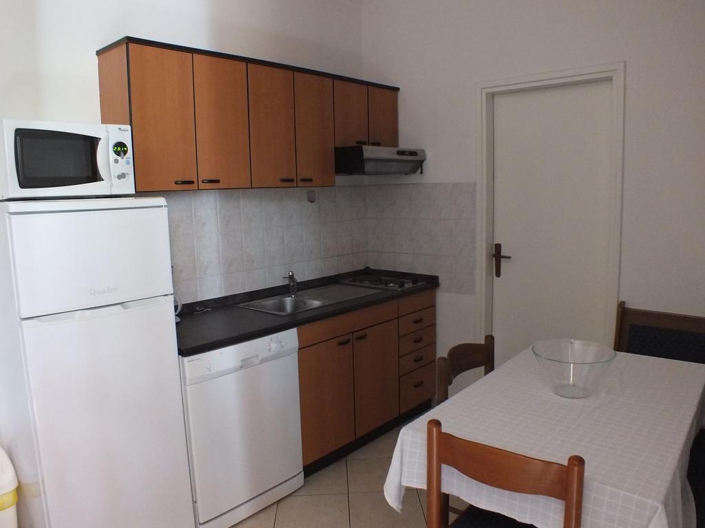 Aqua Family Apartments Karigador Room photo
